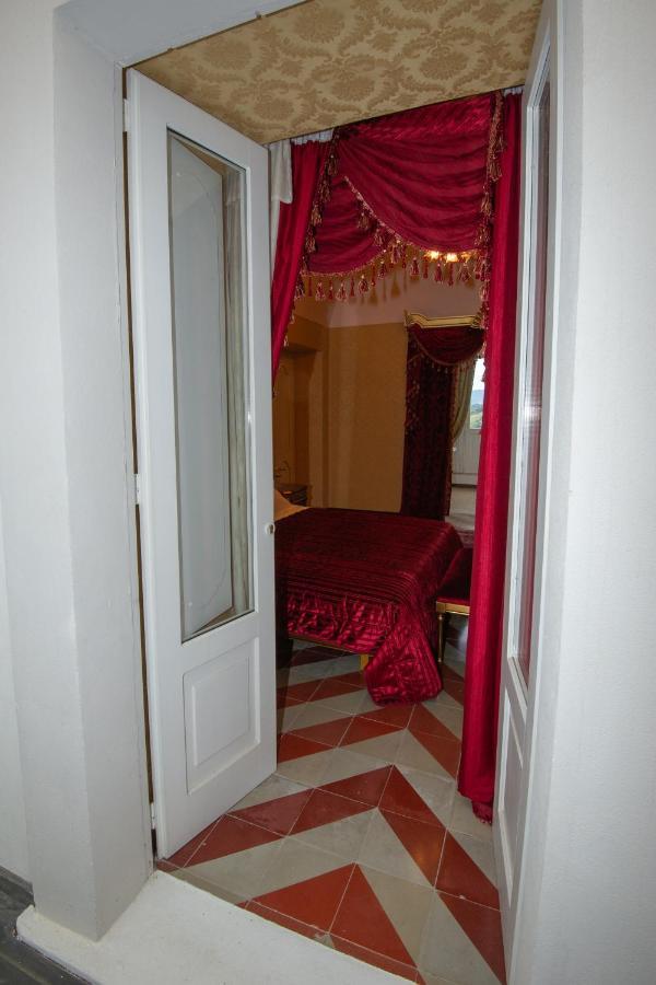 Palazzo Tilli Casoli  Exteriér fotografie